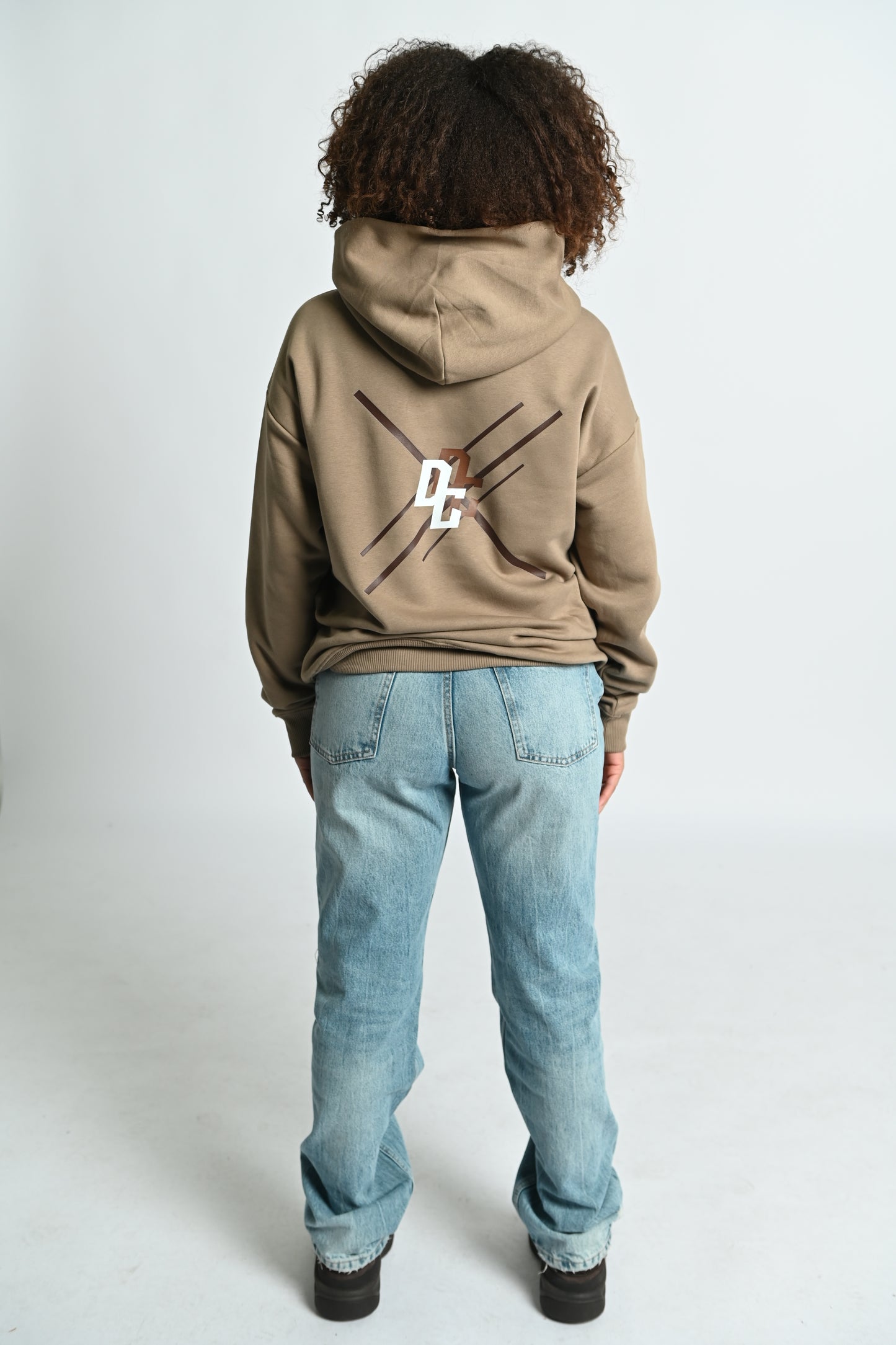 Caramel oversized hoodie met armdetails