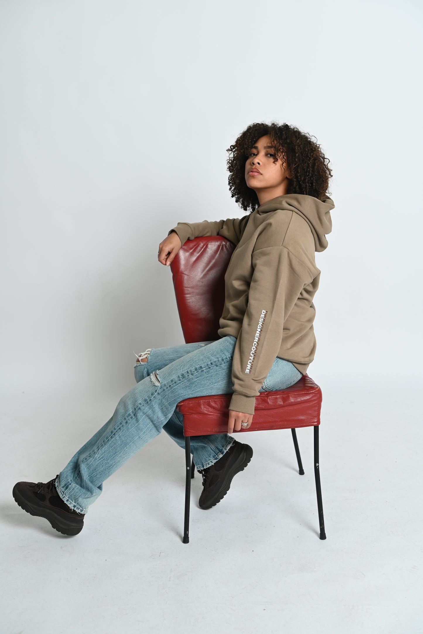 Caramel oversized hoodie met armdetails