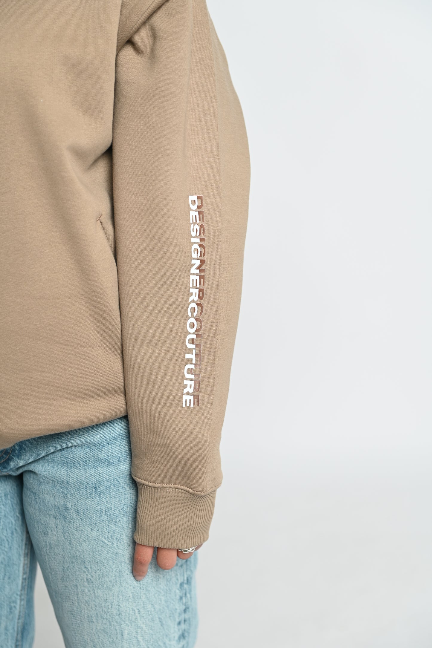 Caramel oversized hoodie met armdetails